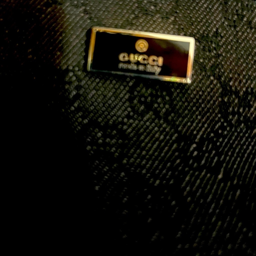 Vintage Black canvas Guccii purse and wallet set. Good/fair used condition.